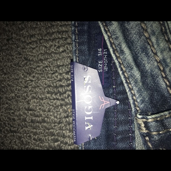 Vigoss capris - Picture 2 of 4